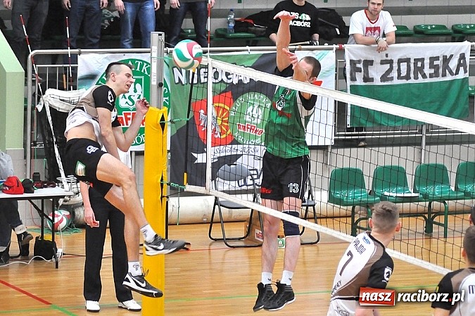 Zdjęcie w galerii na portalu naszraciborz.pl: AZS Rafako Racibórz nie dał rady Juvenii wiadomości z regionu