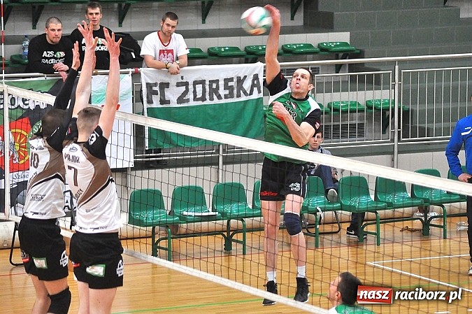 Zdjęcie w galerii na portalu naszraciborz.pl: AZS Rafako Racibórz nie dał rady Juvenii wiadomości z regionu
