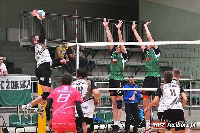 Zdjęcie w galerii na portalu naszraciborz.pl: AZS Rafako Racibórz nie dał rady Juvenii wiadomości z regionu