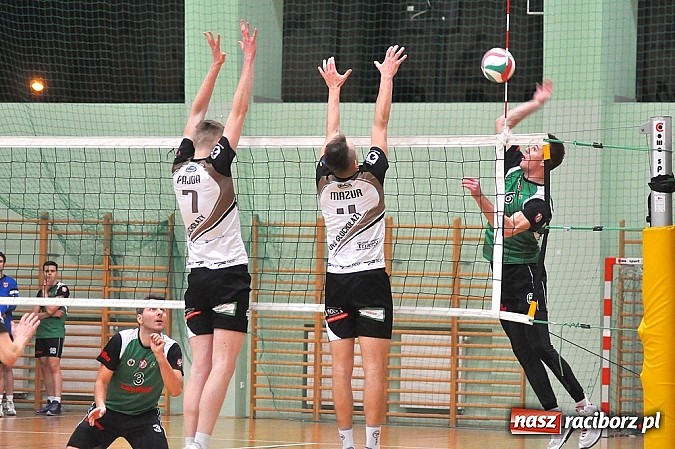 Zdjęcie w galerii na portalu naszraciborz.pl: AZS Rafako Racibórz nie dał rady Juvenii wiadomości z regionu