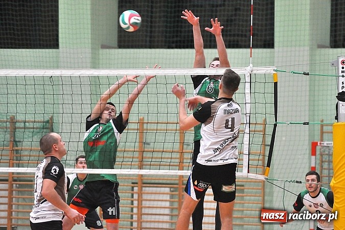 Zdjęcie w galerii na portalu naszraciborz.pl: AZS Rafako Racibórz nie dał rady Juvenii wiadomości z regionu