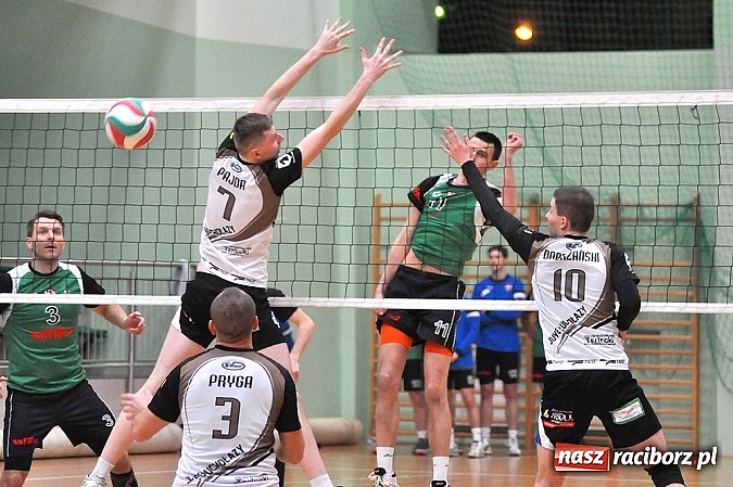 Zdjęcie w galerii na portalu naszraciborz.pl: AZS Rafako Racibórz nie dał rady Juvenii wiadomości z regionu