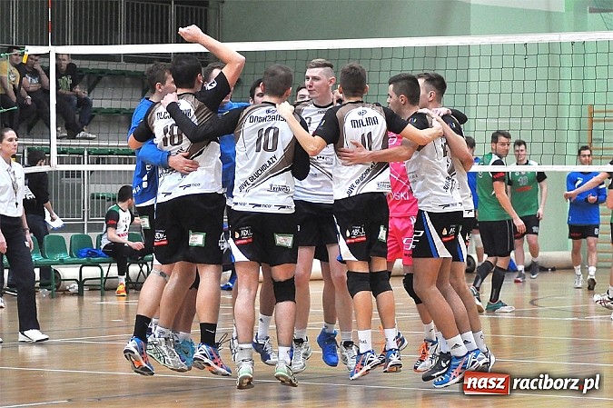 Zdjęcie w galerii na portalu naszraciborz.pl: AZS Rafako Racibórz nie dał rady Juvenii wiadomości z regionu