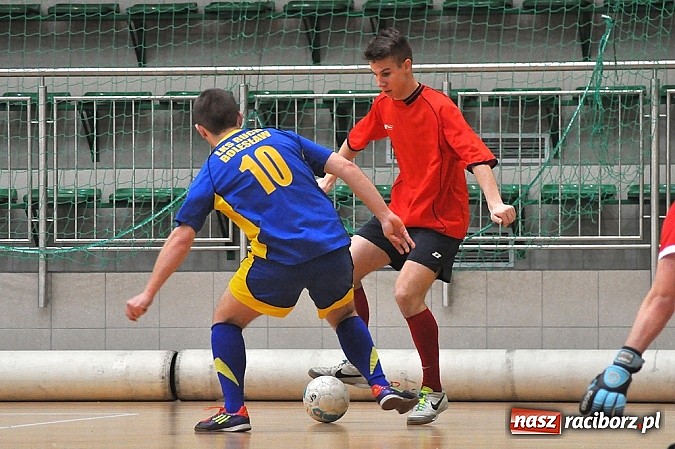 Zdjęcie w galerii na portalu naszraciborz.pl: HLPN: Zwycięstwo Samych Swoich. Osiem goli braci Harasów wiadomości z regionu
