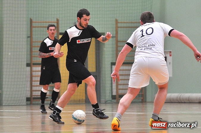 Zdjęcie w galerii na portalu naszraciborz.pl: HLPN: Zwycięstwo Samych Swoich. Osiem goli braci Harasów wiadomości z regionu