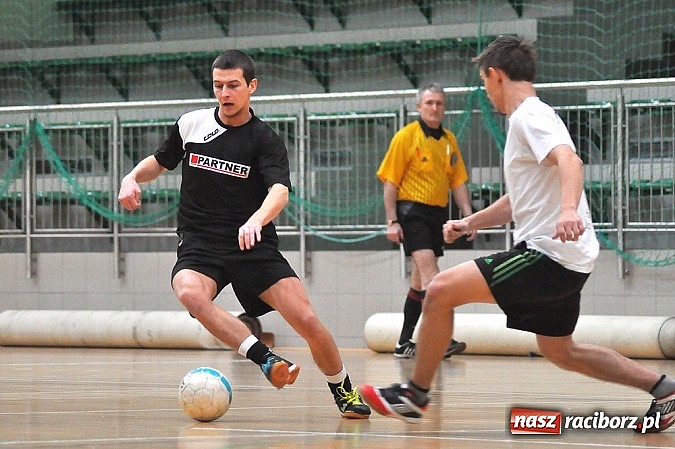 Zdjęcie w galerii na portalu naszraciborz.pl: HLPN: Zwycięstwo Samych Swoich. Osiem goli braci Harasów wiadomości z regionu