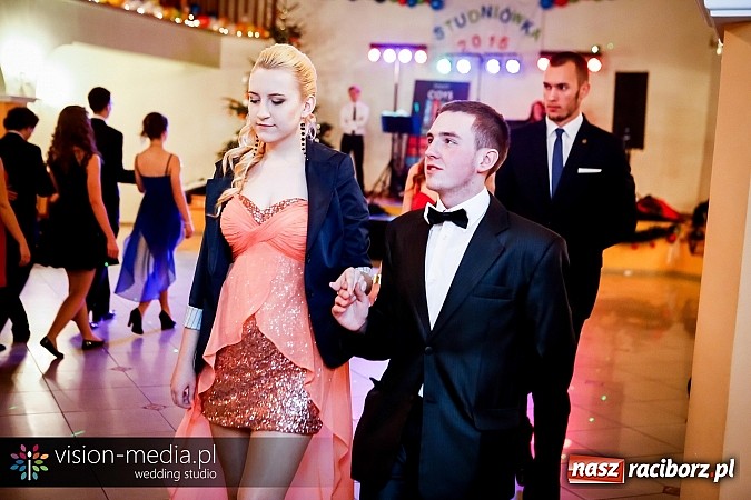 Zdjęcie w galerii na portalu naszraciborz.pl: Tak się bawił Mechanik - bal w Rogowie wiadomości z regionu