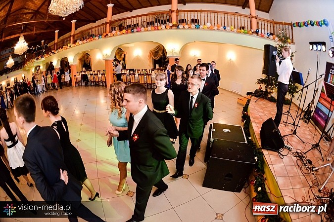 Zdjęcie w galerii na portalu naszraciborz.pl: Tak się bawił Mechanik - bal w Rogowie wiadomości z regionu