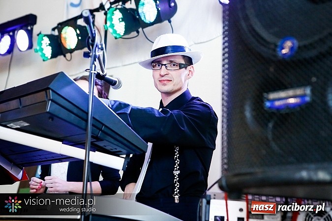 Zdjęcie w galerii na portalu naszraciborz.pl: Tak się bawił Mechanik - bal w Rogowie wiadomości z regionu