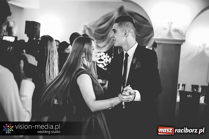 Zdjęcie w galerii na portalu naszraciborz.pl: Tak się bawił Mechanik - bal w Rogowie wiadomości z regionu