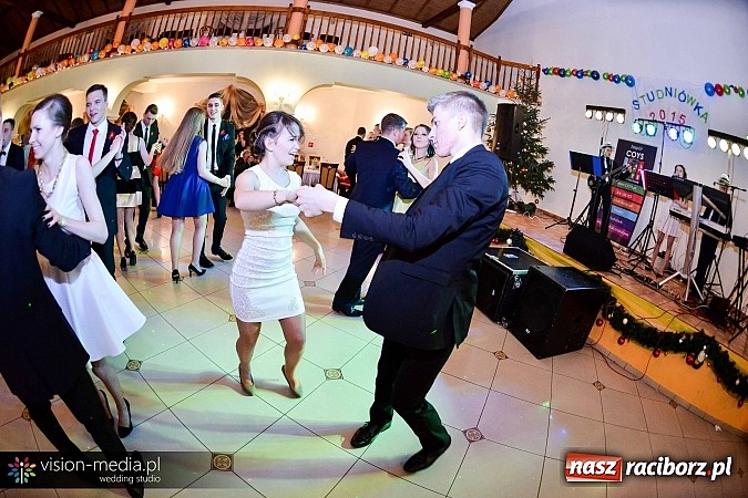 Zdjęcie w galerii na portalu naszraciborz.pl: Tak się bawił Mechanik - bal w Rogowie wiadomości z regionu