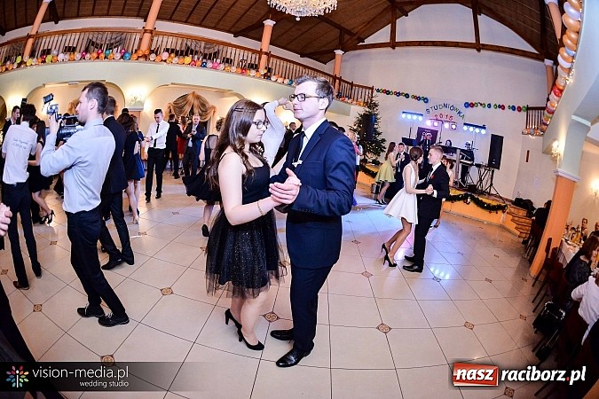 Zdjęcie w galerii na portalu naszraciborz.pl: Tak się bawił Mechanik - bal w Rogowie wiadomości z regionu