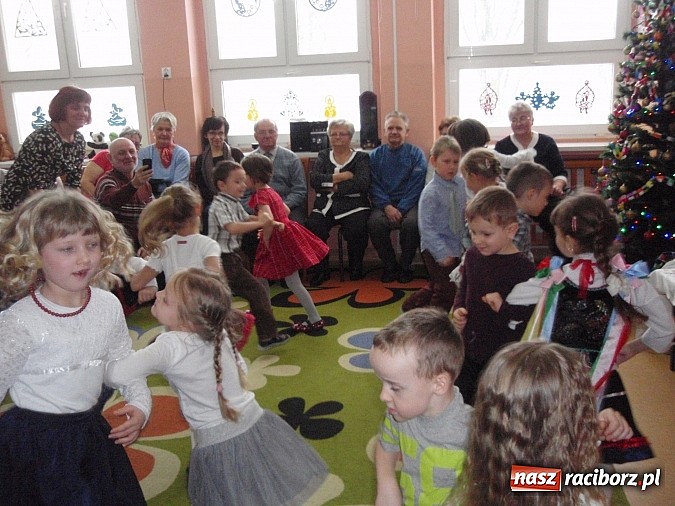 Zdjęcie w galerii na portalu naszraciborz.pl: Wesoły tydzień w Przedszkolu na Płoni  wiadomości z regionu