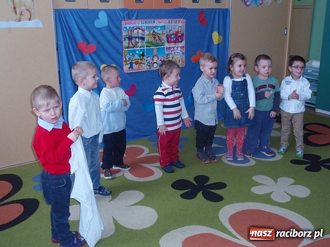 Zdjęcie w galerii na portalu naszraciborz.pl: Wesoły tydzień w Przedszkolu na Płoni  wiadomości z regionu