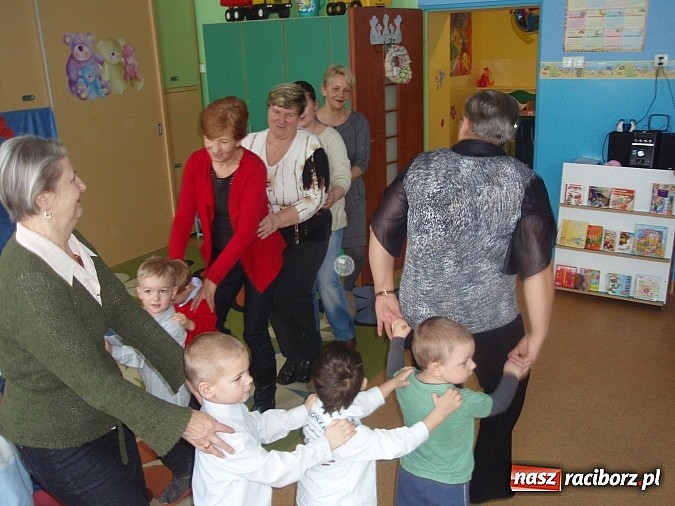 Zdjęcie w galerii na portalu naszraciborz.pl: Wesoły tydzień w Przedszkolu na Płoni  wiadomości z regionu