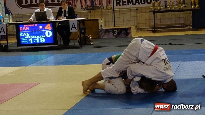 Zdjęcie w galerii na portalu naszraciborz.pl: Złoto i srebro Kamila Bordo z Łamatora wiadomości z regionu