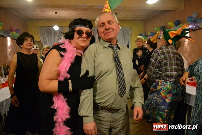 Zdjęcie w galerii na portalu naszraciborz.pl: Seniorzy z Kuźni Raciborskiej na balu przebierańców wiadomości z regionu