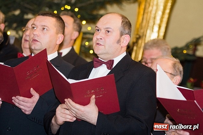 Zdjęcie w galerii na portalu naszraciborz.pl: Wsp&oacute;lne kolędowanie w okrąglaku wiadomości z regionu