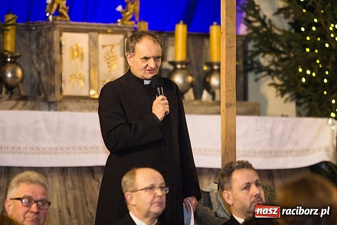 Zdjęcie w galerii na portalu naszraciborz.pl: Wsp&oacute;lne kolędowanie w okrąglaku wiadomości z regionu