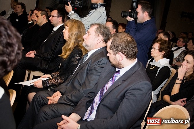 Zdjęcie w galerii na portalu naszraciborz.pl: Dziś w AquaBraxie wręczono kolejne statuetki Mieszko wiadomości z regionu