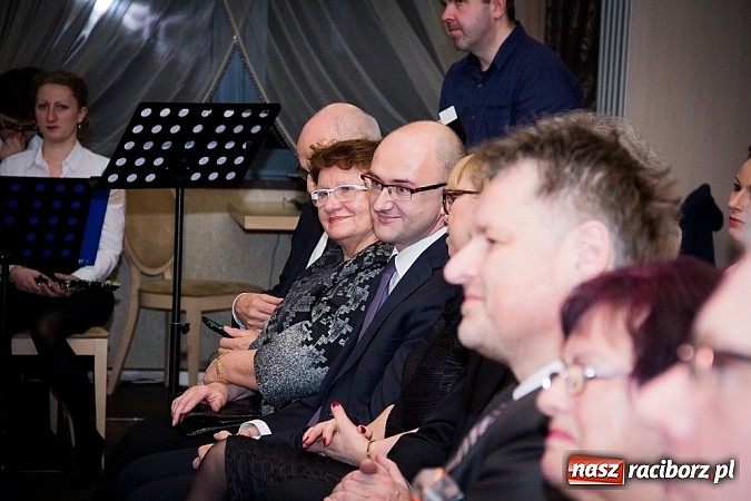 Zdjęcie w galerii na portalu naszraciborz.pl: Dziś w AquaBraxie wręczono kolejne statuetki Mieszko wiadomości z regionu