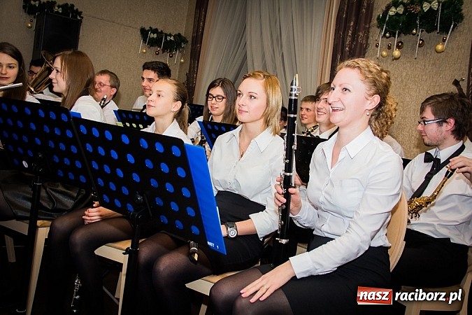 Zdjęcie w galerii na portalu naszraciborz.pl: Dziś w AquaBraxie wręczono kolejne statuetki Mieszko wiadomości z regionu