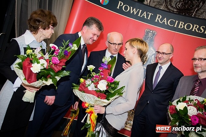 Zdjęcie w galerii na portalu naszraciborz.pl: Dziś w AquaBraxie wręczono kolejne statuetki Mieszko wiadomości z regionu