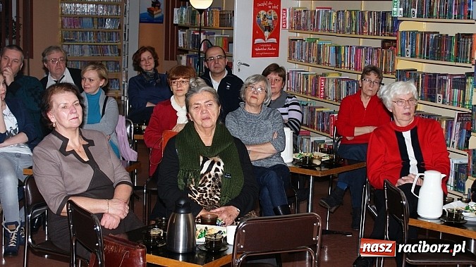 Zdjęcie w galerii na portalu naszraciborz.pl: We love The Beatles! – wieczór muzyczny w bibliotece  wiadomości z regionu