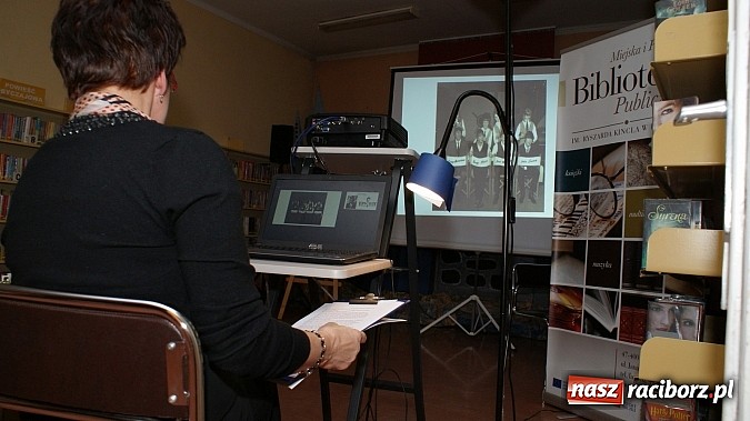 Zdjęcie w galerii na portalu naszraciborz.pl: We love The Beatles! – wieczór muzyczny w bibliotece  wiadomości z regionu