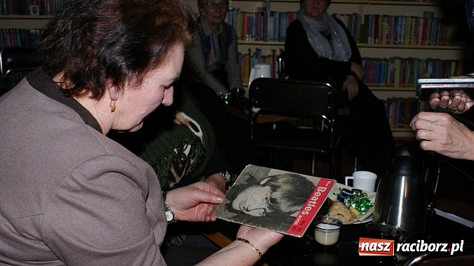 Zdjęcie w galerii na portalu naszraciborz.pl: We love The Beatles! – wieczór muzyczny w bibliotece  wiadomości z regionu