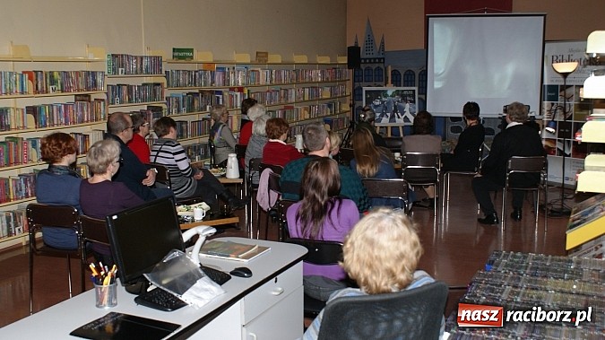 Zdjęcie w galerii na portalu naszraciborz.pl: We love The Beatles! – wieczór muzyczny w bibliotece  wiadomości z regionu