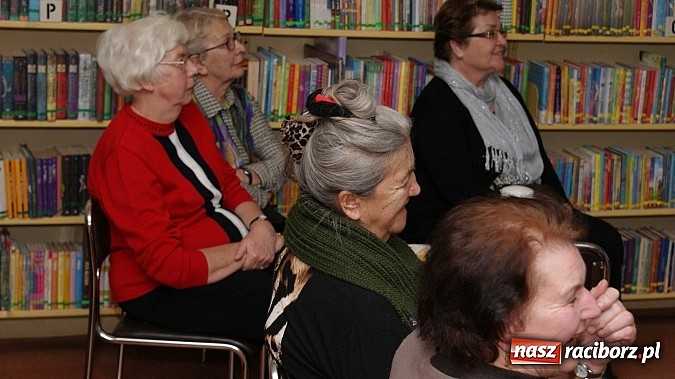 Zdjęcie w galerii na portalu naszraciborz.pl: We love The Beatles! – wieczór muzyczny w bibliotece  wiadomości z regionu
