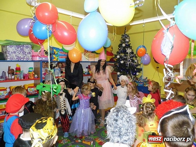 Zdjęcie w galerii na portalu naszraciborz.pl: Policjanci z piratami w Przedszkolu w Nędzy wiadomości z regionu