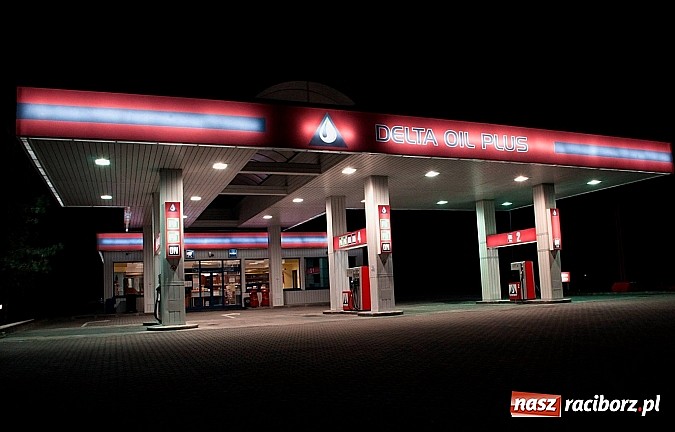 Zdjęcie w galerii na portalu naszraciborz.pl: Najniższe ceny paliw w okolicy - nowa stacja paliw w Pietraszynie wiadomości z regionu
