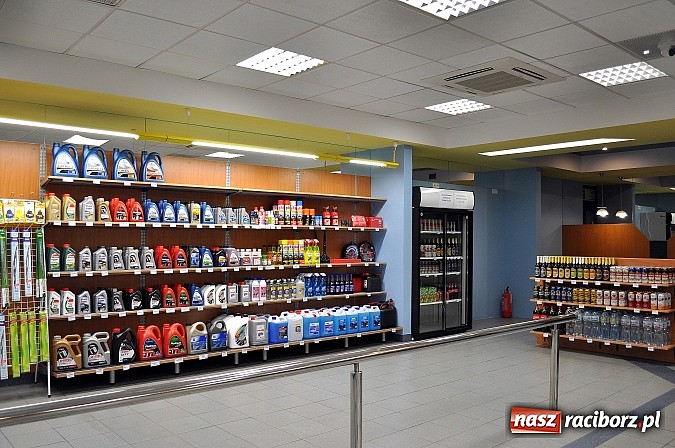 Zdjęcie w galerii na portalu naszraciborz.pl: Najniższe ceny paliw w okolicy - nowa stacja paliw w Pietraszynie wiadomości z regionu