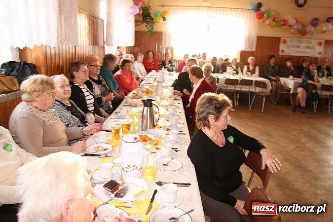 Zdjęcie w galerii na portalu naszraciborz.pl: Jubileuszowy Dzień Seniora w Wojnowicach wiadomości z regionu