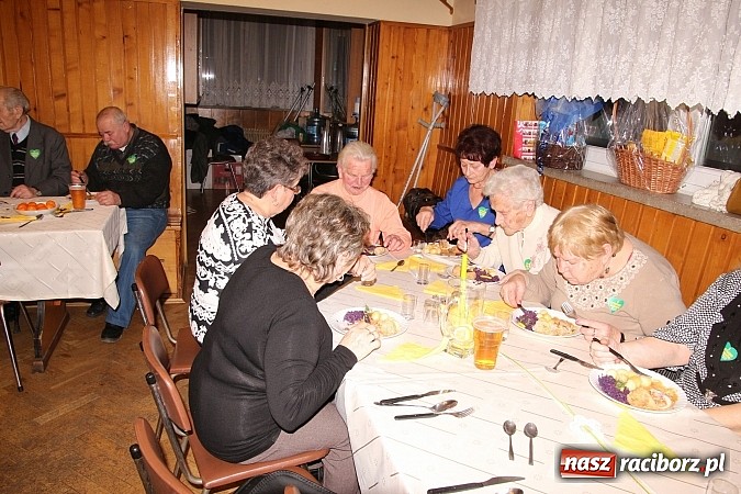 Zdjęcie w galerii na portalu naszraciborz.pl: Jubileuszowy Dzień Seniora w Wojnowicach wiadomości z regionu