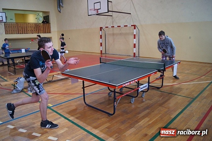 Zdjęcie w galerii na portalu naszraciborz.pl: W Nędzy walczyli o puchar wójta wiadomości z regionu