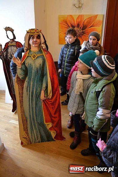 Zdjęcie w galerii na portalu naszraciborz.pl: Spotkanie z alchemikiem zainaugurowało Zamkową Zimową Akademię Nauki 2015  wiadomości z regionu