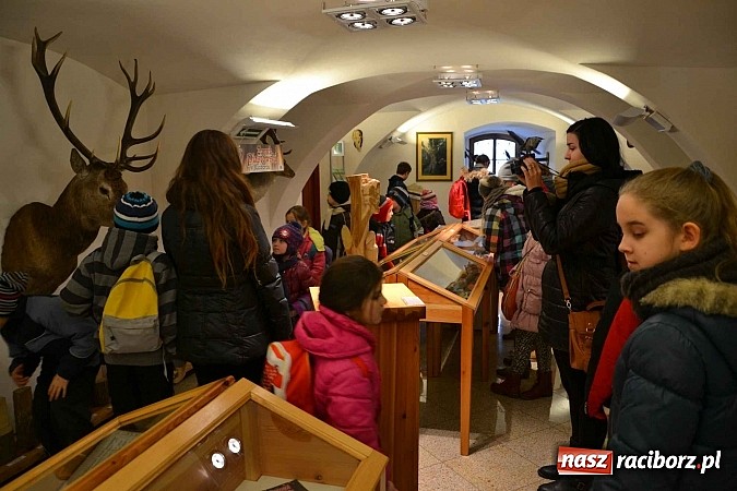 Zdjęcie w galerii na portalu naszraciborz.pl: Spotkanie z alchemikiem zainaugurowało Zamkową Zimową Akademię Nauki 2015  wiadomości z regionu