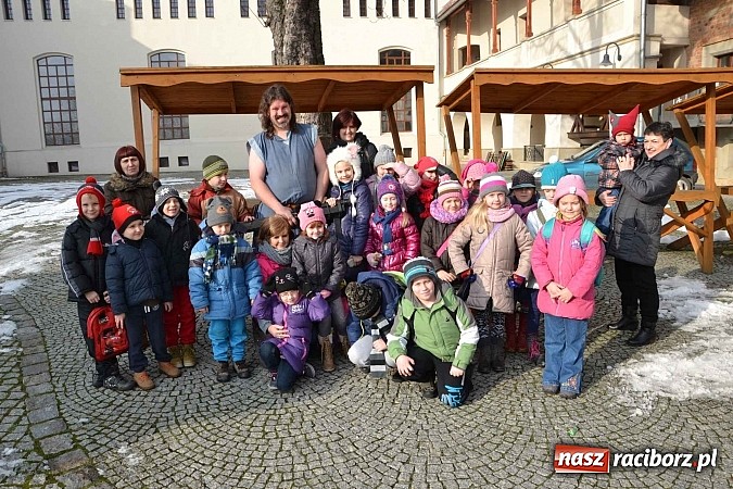 Zdjęcie w galerii na portalu naszraciborz.pl: Spotkanie z alchemikiem zainaugurowało Zamkową Zimową Akademię Nauki 2015  wiadomości z regionu