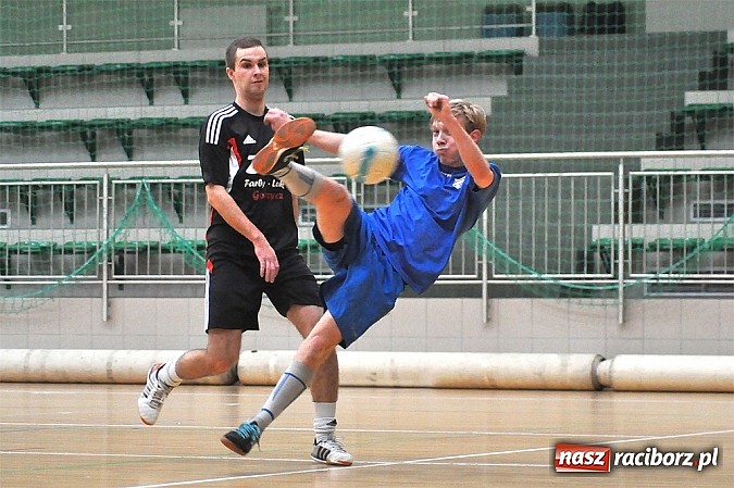 Zdjęcie w galerii na portalu naszraciborz.pl: Nowy mistrz rozgromiony przez Harpagany wiadomości z regionu