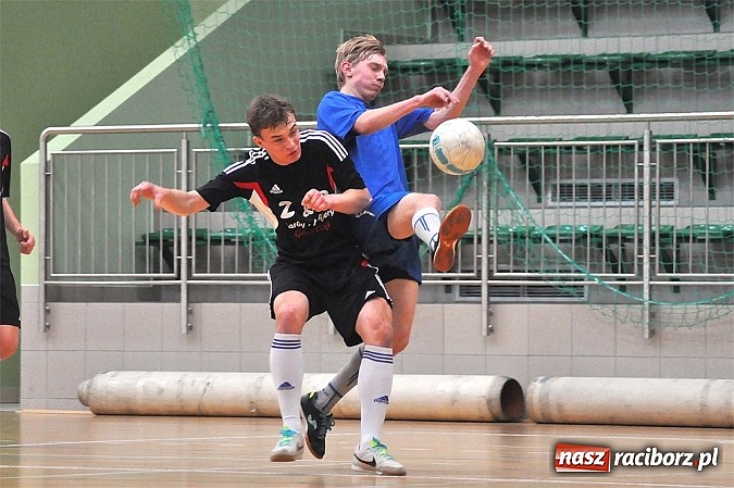 Zdjęcie w galerii na portalu naszraciborz.pl: Nowy mistrz rozgromiony przez Harpagany wiadomości z regionu