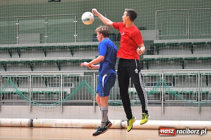 Zdjęcie w galerii na portalu naszraciborz.pl: Nowy mistrz rozgromiony przez Harpagany wiadomości z regionu