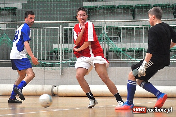 Zdjęcie w galerii na portalu naszraciborz.pl: Nowy mistrz rozgromiony przez Harpagany wiadomości z regionu