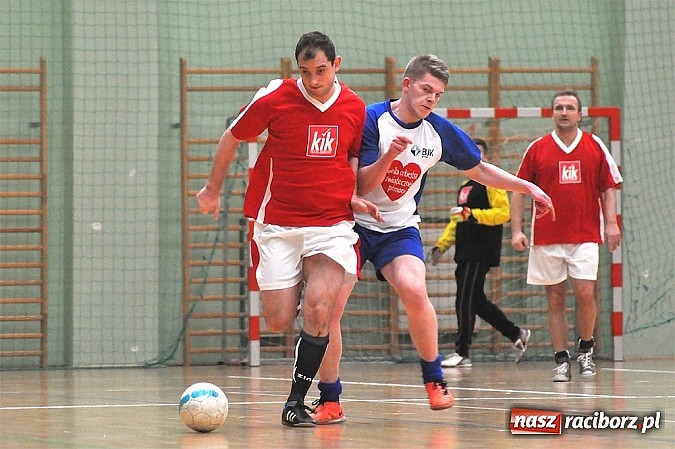 Zdjęcie w galerii na portalu naszraciborz.pl: Nowy mistrz rozgromiony przez Harpagany wiadomości z regionu