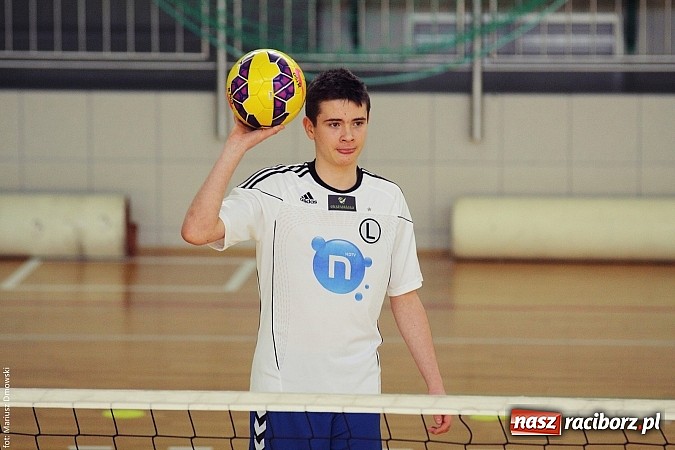 Zdjęcie w galerii na portalu naszraciborz.pl: Siatkonoga na Arenie Rafako wiadomości z regionu