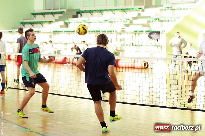 Zdjęcie w galerii na portalu naszraciborz.pl: Siatkonoga na Arenie Rafako wiadomości z regionu