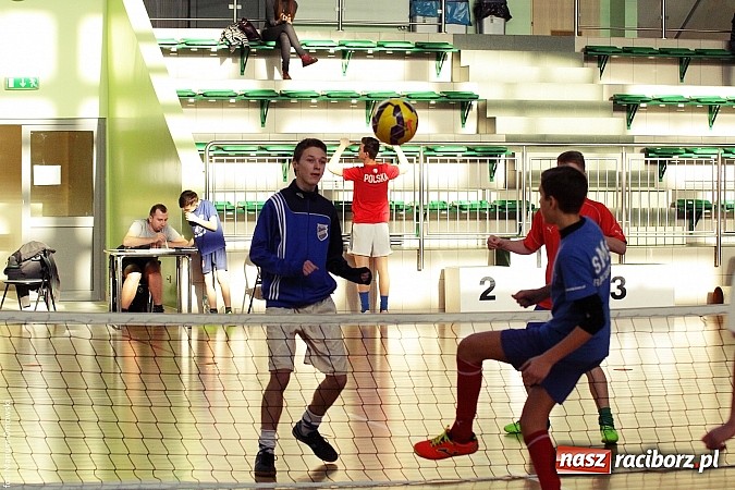 Zdjęcie w galerii na portalu naszraciborz.pl: Siatkonoga na Arenie Rafako wiadomości z regionu