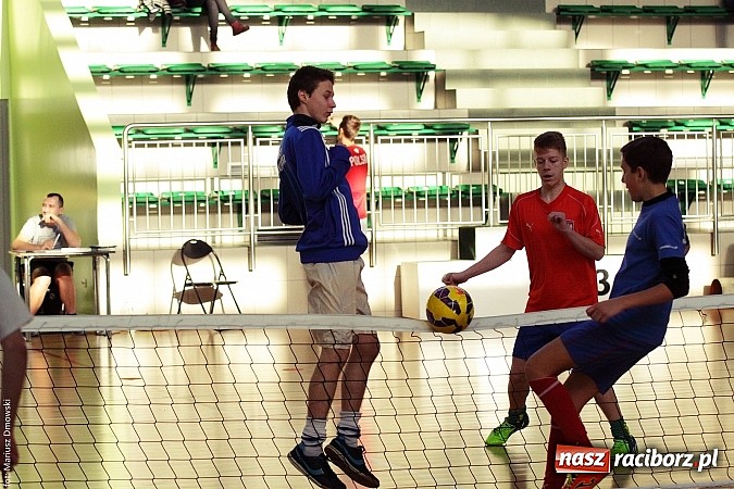 Zdjęcie w galerii na portalu naszraciborz.pl: Siatkonoga na Arenie Rafako wiadomości z regionu